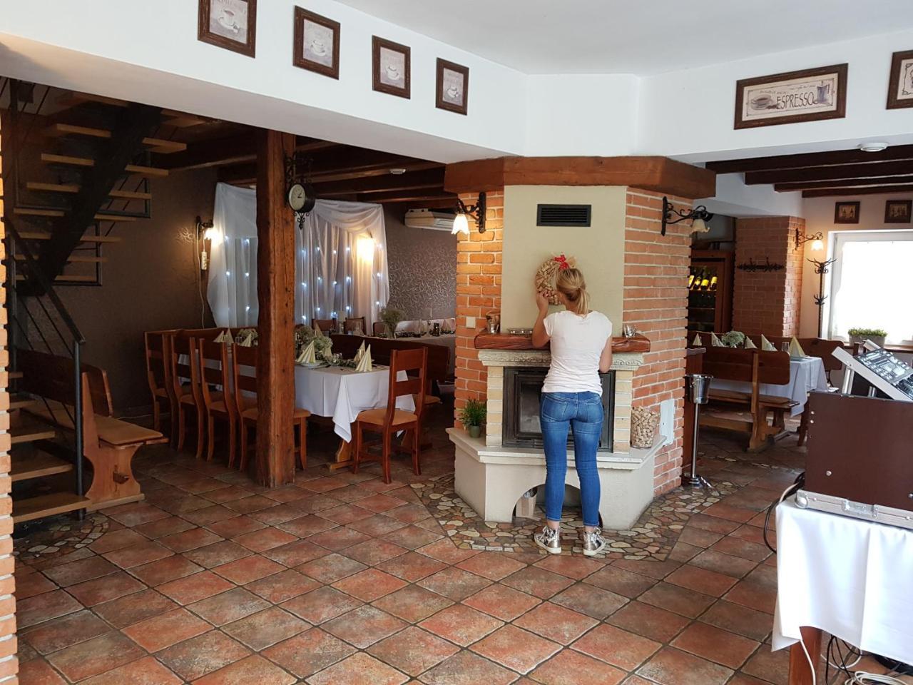Sabbia Ristorante - Restauracia A Ubytovanie Прьевидза Экстерьер фото